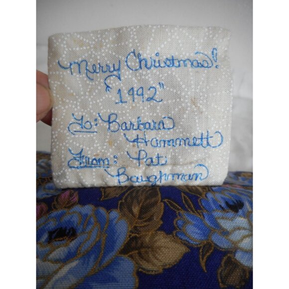 Quilted Blue Rose Embroidered Tatted Fan pattern Throw Pillow - Estate Find - Picture 8 of 8